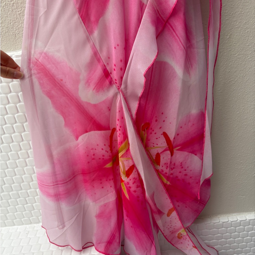 Tyler Mcgillivary Pink Floral Backless Dress - Picture 4 of 9